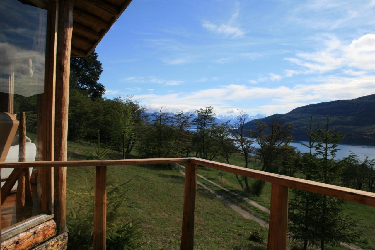 Mallin Colorado Ecolodge Aldana Esterno foto