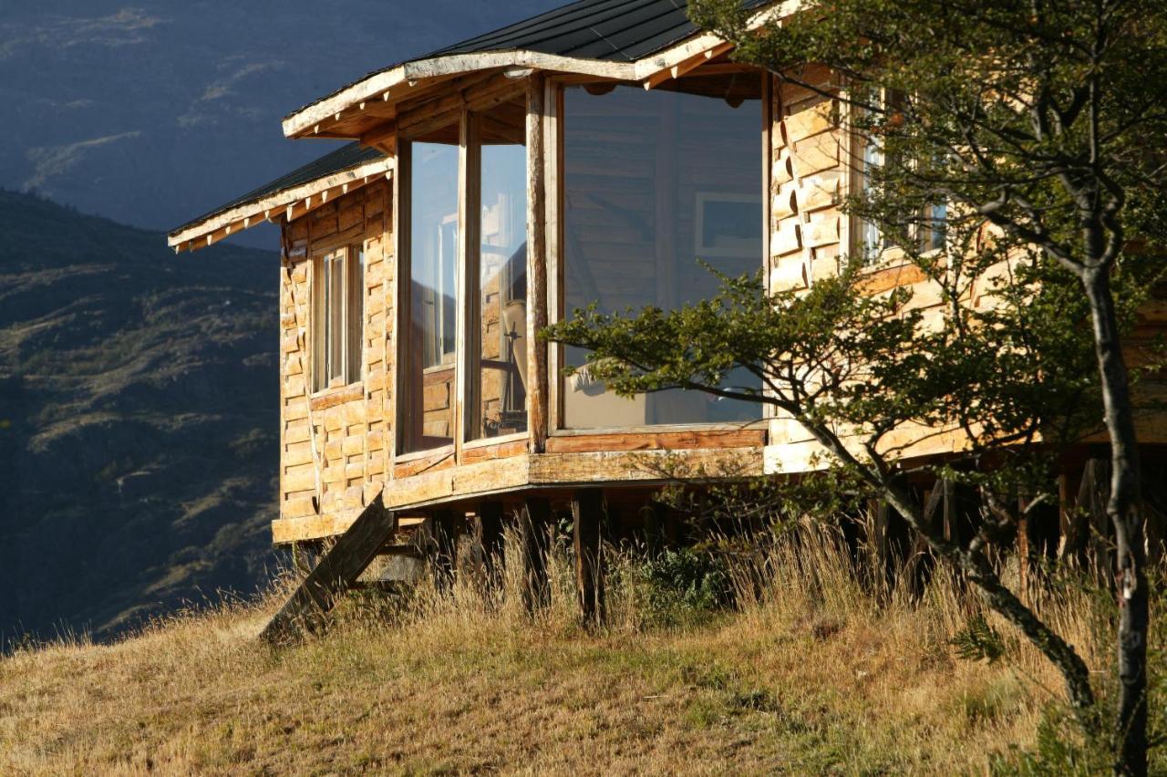 Mallin Colorado Ecolodge Aldana Esterno foto